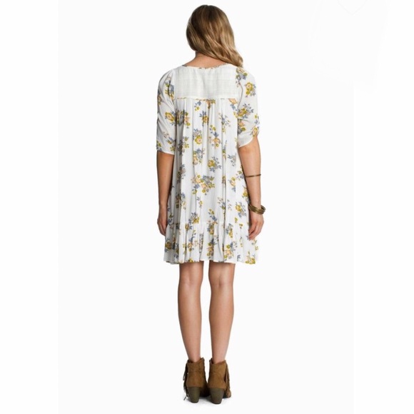 Amana Floral Boho Tiered Mini Babydoll Dress in White/Yellow/Blue Print Size L - Picture 3 of 15